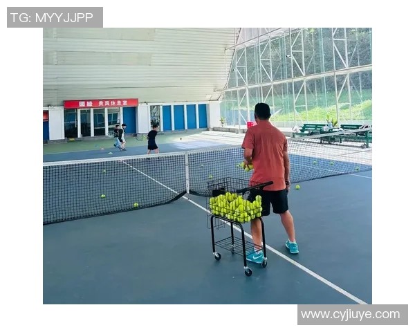 南京网球队以93分稳居冠军赛积分榜首位追赶者紧随其后